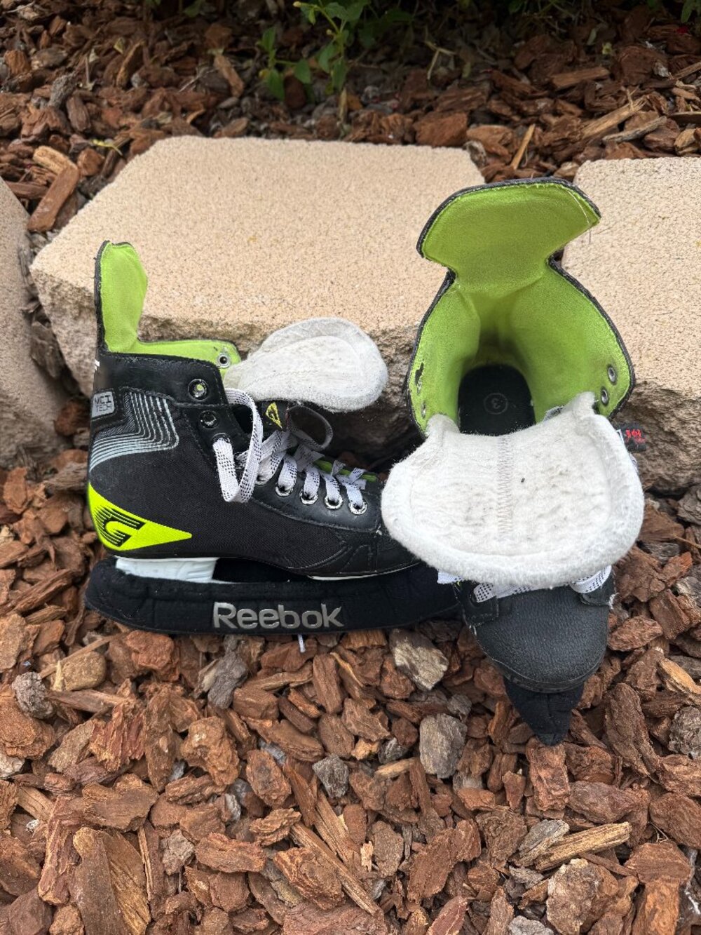 Reebok Hockey Skates- Size 3 Youth